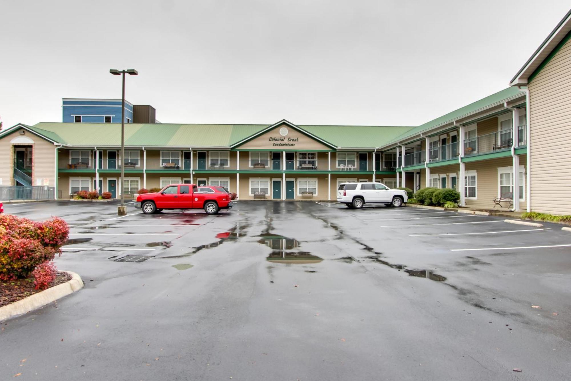 Parkway Condo About Walk To Island In Pigeon Forge! Exterior foto